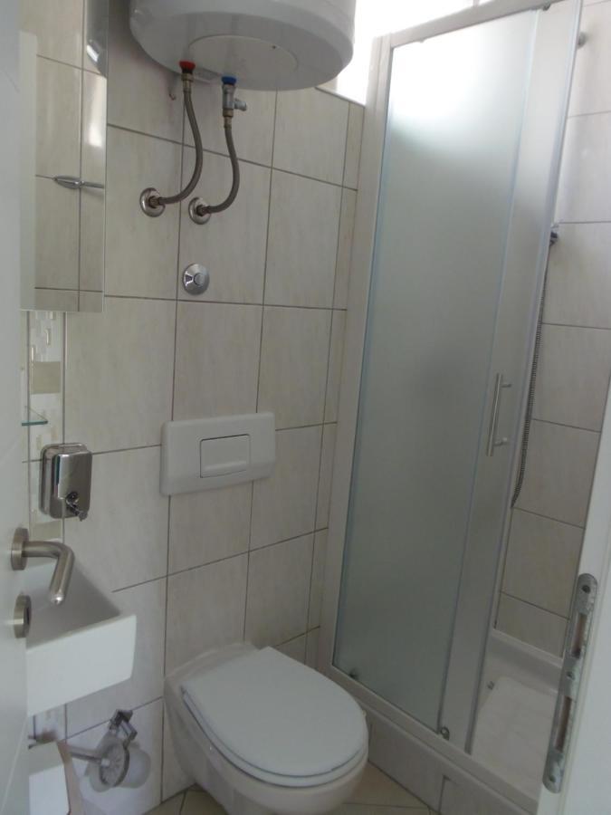 Villa Rajski Dvor 2 Bol Exterior foto