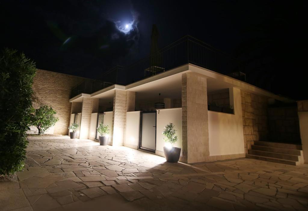 Villa Rajski Dvor 2 Bol Exterior foto